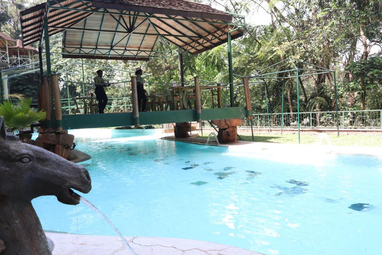 Golf Course Hotel Kampala Exterior photo