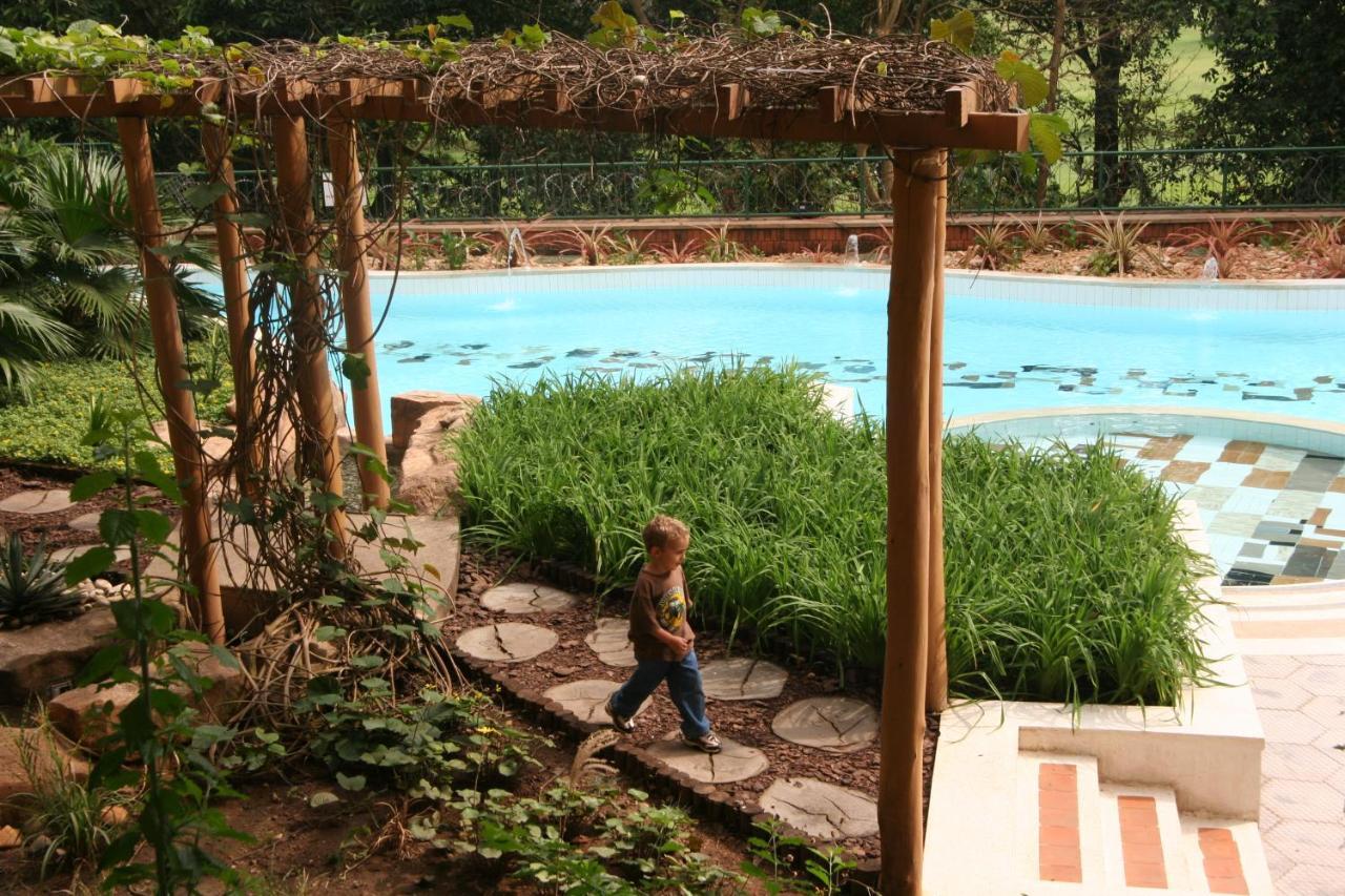Golf Course Hotel Kampala Exterior photo
